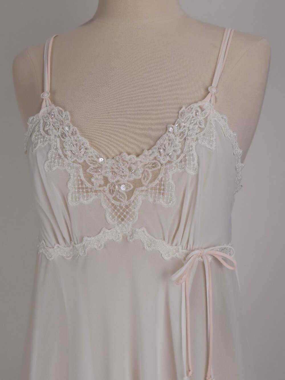 🌺 Vintage Maidenform NWOT White Nightgown Negligee Lingerie Babydoll Medium